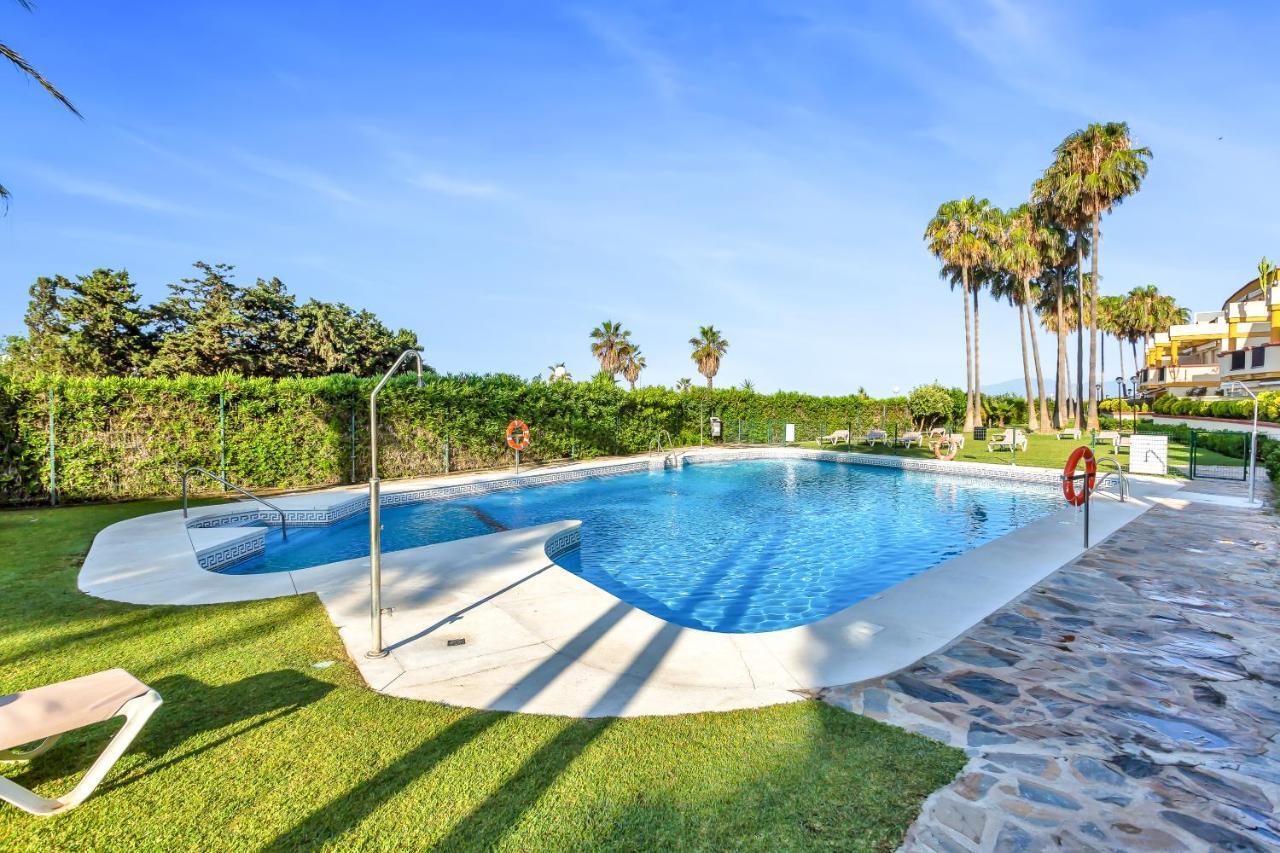 Super2Beachfront Marbella Exterior photo